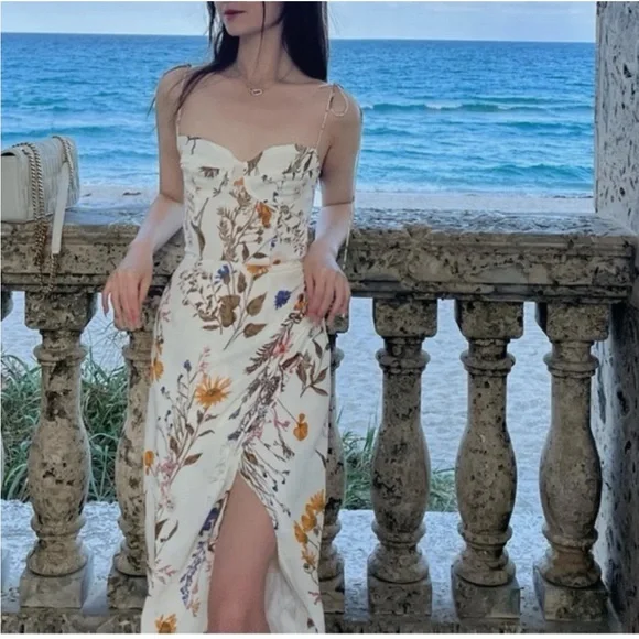 Reformation Kourtney Dress in Frolic 2 - Picture 3 of 8